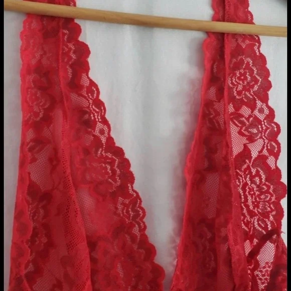 Victorias Secret red lace halter nightie NWOT - Picture 4 of 9
